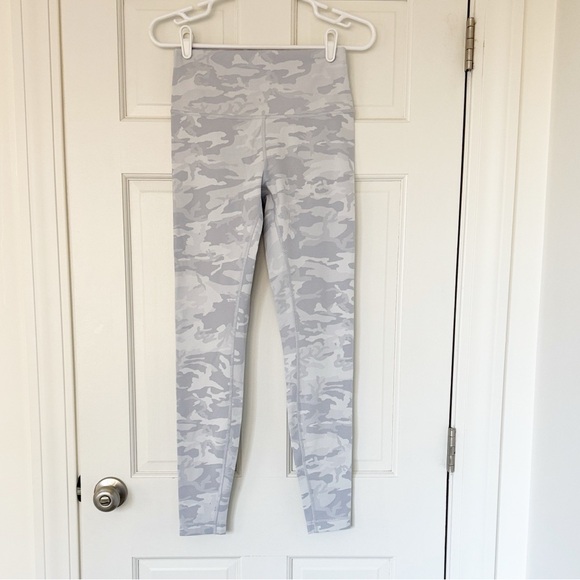 LULULEMON leggings size 8 camo jacquard alpine white high waist full length grey - Picture 2 of 6